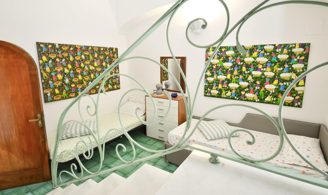 Amore Rentals - Casa Raffi Positano Bagian luar foto