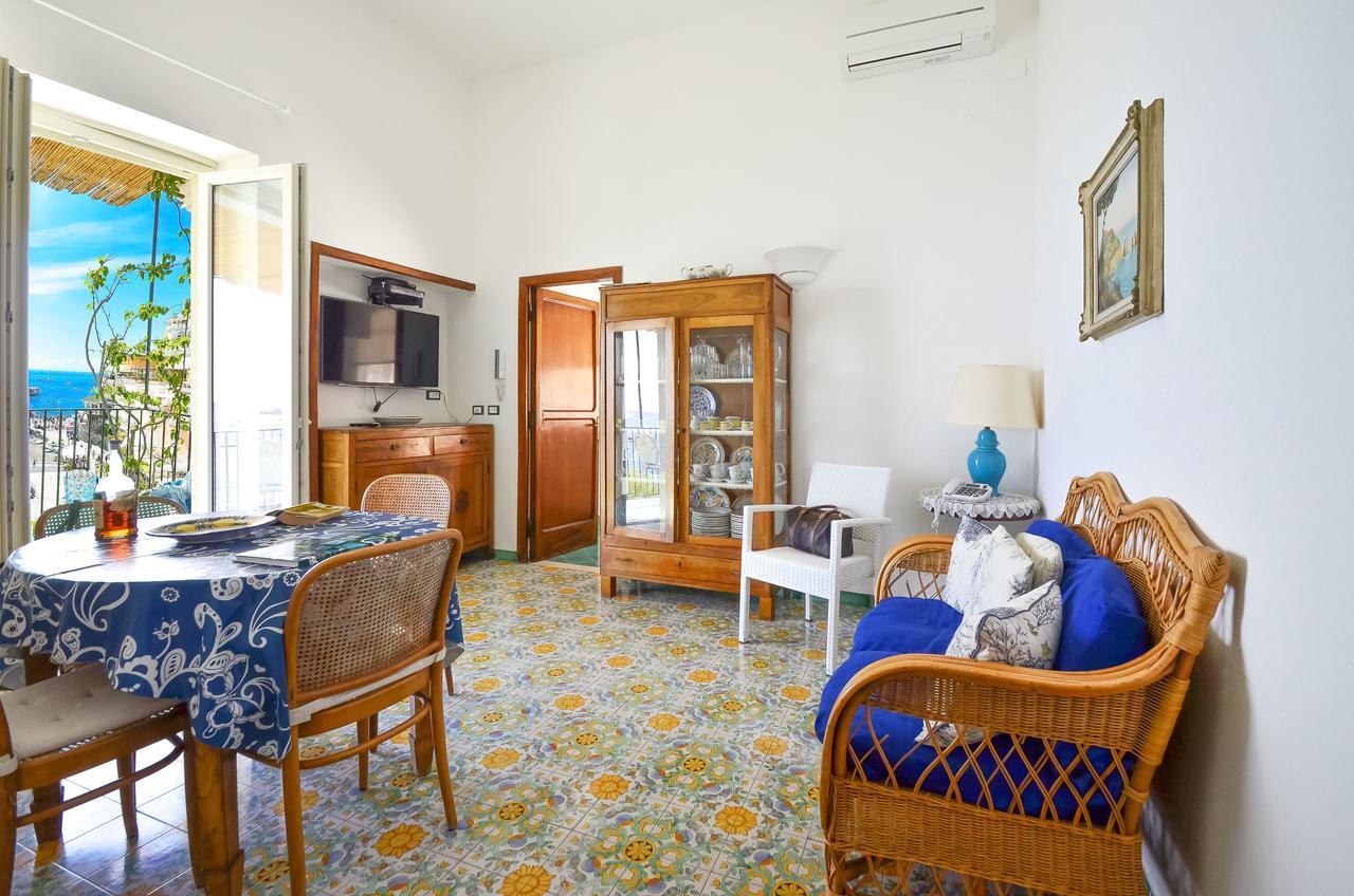 Amore Rentals - Casa Raffi Positano Bagian luar foto